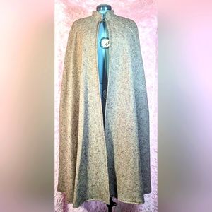Vintage Cape to level up your style